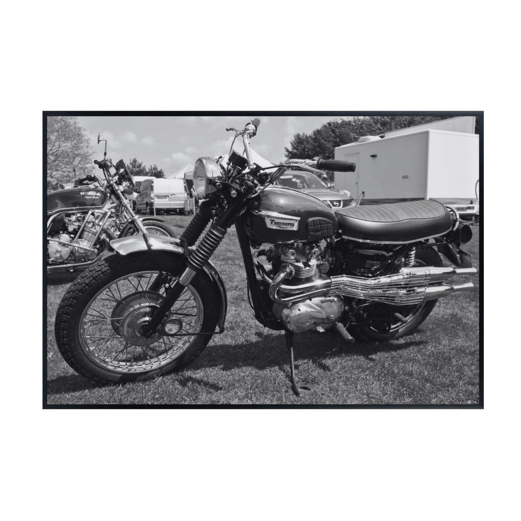 Triumph TR6 Trophy Motorcycle Poster – Classic Bike Wall Art Print for Garage, Office, or Bedroom Decor